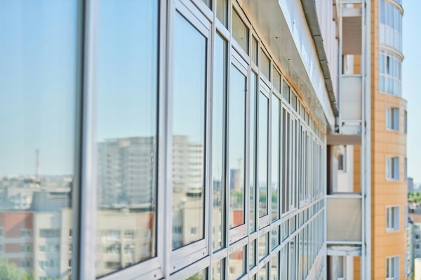 Double vitrage sur mesure : améliorez confort et sécurité